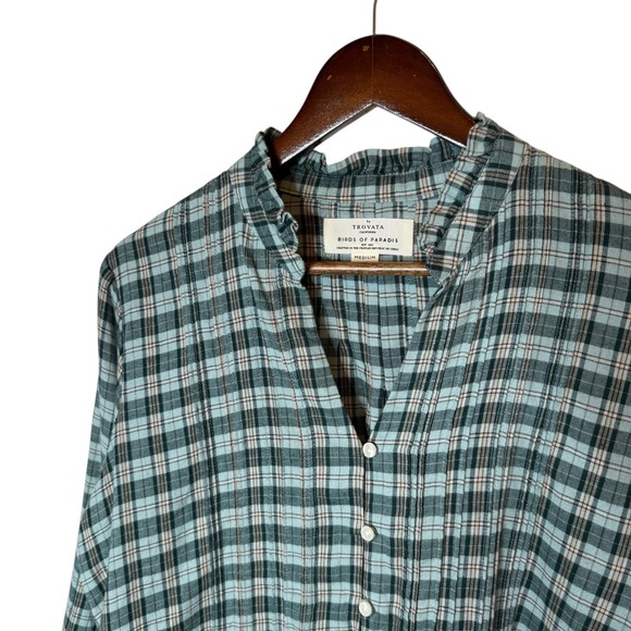 Trovata Birds of Paradis Finley Pintuck Blouse Top in Bluebird Plaid Medium - Picture 5 of 7